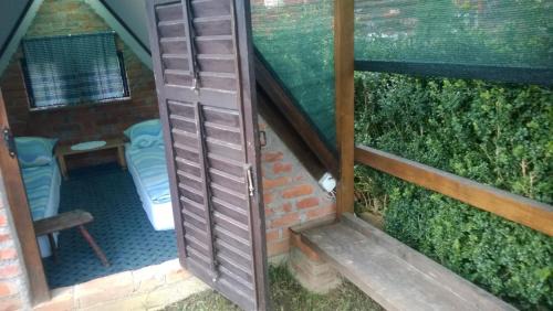 Lohovo House | Rooms and Apartments Neron Bihać