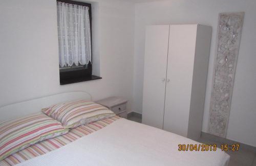 Pjescana Uvala Apartment | Rooms and Apartments Villa Dama