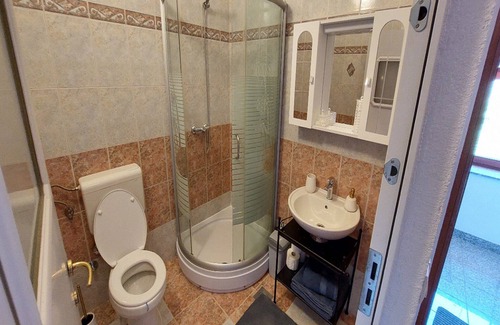 Cres House | Rooms Argo