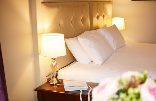Omagh House | Rooms At Rue