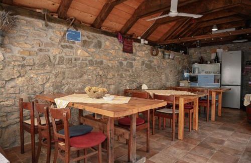 Pirovac House | Rooms B&B Linda