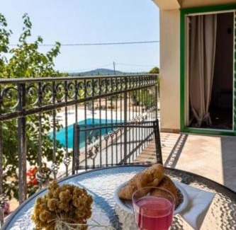 Pirovac House | Rooms B&B Linda