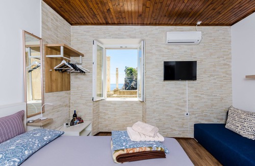 Pile House | Rooms City Central Old Town