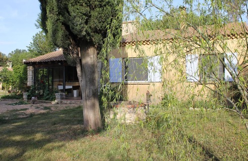Saze Hotel | Rooms for rent in the peace of the countryside, near Avignon.