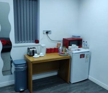 Barnt Green House | Rooms for rent in Solihull