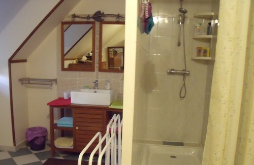 Eparcy House | rooms homestay very quiet village relaxing close to nature