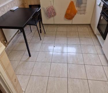 Crofton Park Apartment | Rooms in London