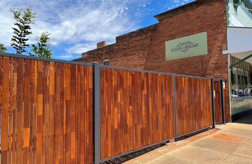 Leeton Apartment | Rooms of Renown