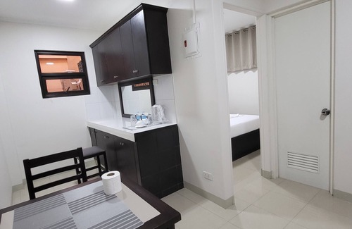 Bangkal Hotel | Rooms R Us - Evangelista