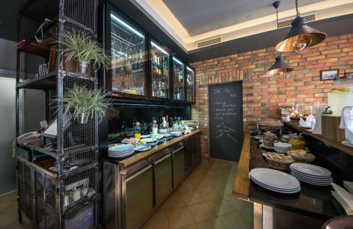 Kutina House | Rooms The King's Pub