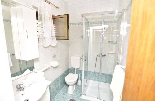 Malinska-Dubasnica House | Rooms Tom