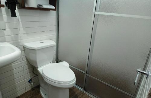 Puerto Baquerizo Moreno House | Rooms with private bathroom and kitchen