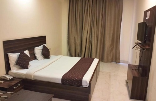 Mahipalpur Extension Hotel | Roomshala 101 Lakshmi Residency - Mahipalpur