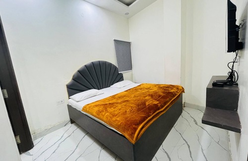 New Delhi Hotel | Roomshala 152 Hotel Sukoon