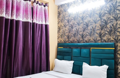 Malviya Nagar Hotel | Roomshala 155 Hotel JPC