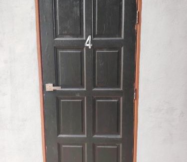 Kawasan Perindustrian Chendering House | Roomstay Kak Ton DELUXE ROOM