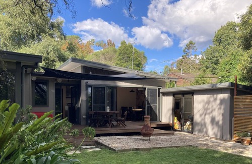 Woodford House | Roomy 3 Bedroom house in the heart of Woodford.