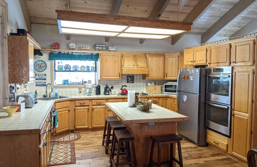 Tahoe Woods House | Roomy 5 BR/3 BA Great Location Tahoe City Home