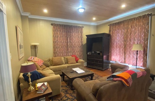 McCloud House | Roomy and fabulous home in the heart of historic Downtown McCloud!