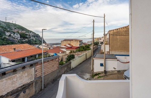 Buggerru Apartment | Roomy apartment of 70 sqm located on the first floor (stairs to access), can comfortably accommodate 6 people.The accommodation is located in Buggerru, just 13 minutes walk from Buggerru Beach and 8km from Cala Domestica Beach, the area is served by all