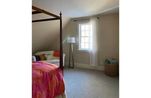 Dedham House | ** ROOMY MAINE CAPE WITH SCENIC VIEWS**