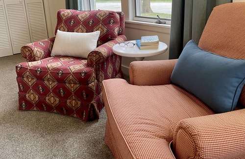Kewaunee House | Roomy, Quiet Home Overlooking Lake Michigan
