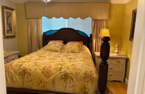 Naples Apartment | Roomy Recently Renovated Apt.