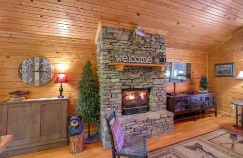 Mountain View House | Roomy Riverfront Trout Valley Cabin with Porch!
