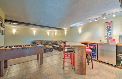 Olympus Cove Apartment | Roomy Salt Lake City Apt with Movie/Game Room