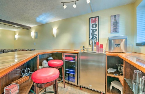 Olympus Cove Apartment | Roomy Salt Lake City Apt with Movie/Game Room
