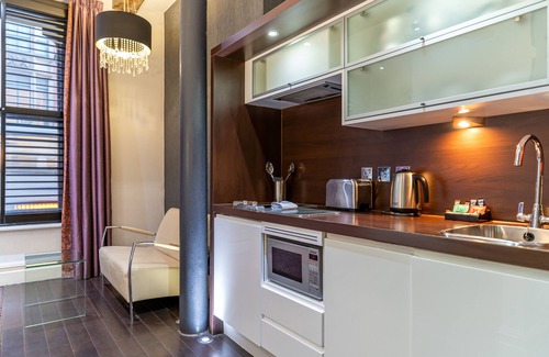 Manchester City Centre Apartment | Roomzzz Manchester City