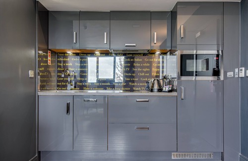 Nottingham City Centre Apartment | Roomzzz Nottingham City