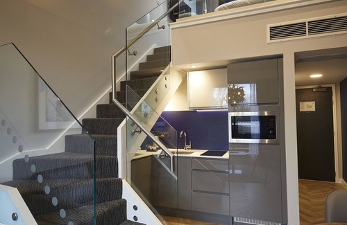 York Hotel | Roomzzz York City