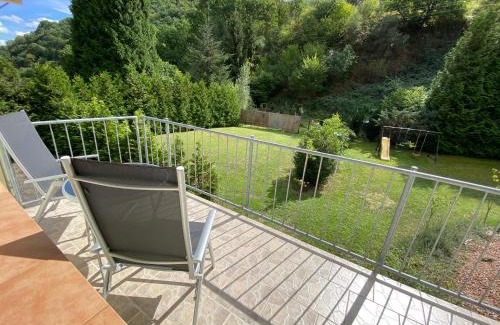 Mainz-Bingen Apartment | Roosartige Ferien - Ferienwohnung am Weiherturm