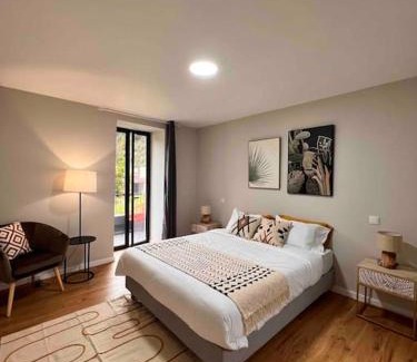 Sao Vicente Apartment | Roots Guesthouse- B