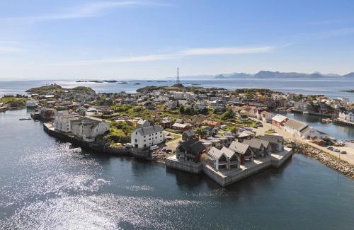 Henningsvaer Apartment | Rorbuleilighet 1J Henningsvær