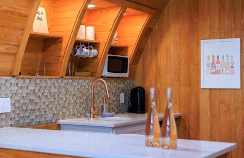 Fredericksburg Hotel | Rosé Wine Barrel Cabin