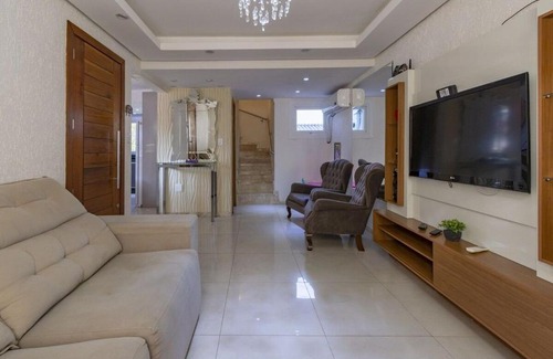 Floresta House | Rosa Casa Geminada Villa Mariana