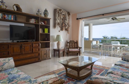 Puerto Morelos Condo | Rosa del Sol, Beachfront PH with astonish view