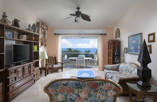 Puerto Morelos Condo | Rosa del Sol, Beachfront PH with astonish view