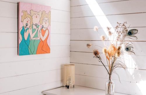Zandvoort Apartment | Rosa's Cottage, garden and free parking