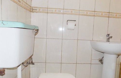 Kampala House | Rosama Guest House