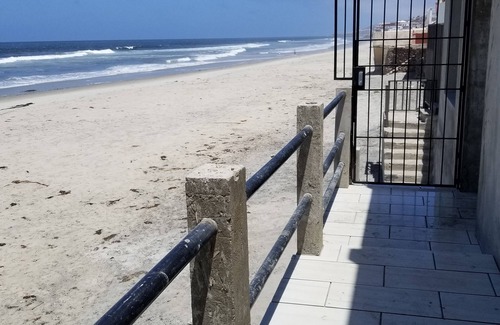La Joya Apartment | Rosarito Beach Bunkhouse: King Bed, Wi-Fi, TV, Surf, Sleeps 5+
