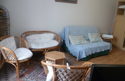 Roscoff Apartment | ROSCOFF beach-thalasso 300m APPART with garden from 30 €/night garden