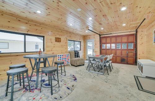 Higgins Lake House | Roscommon Cabin, Walk to Higgins Lake
