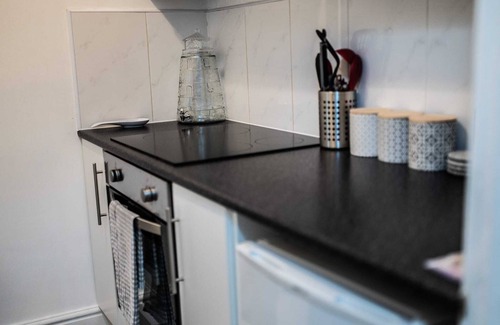 Ayr Apartment | Rose Apartment 2-bed Apt Town Centre Ayr