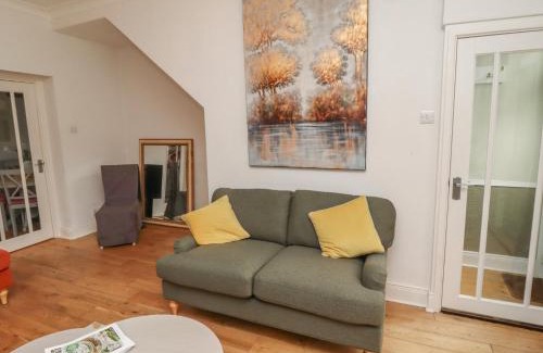 Morpeth House | Rose Briar Cottage
