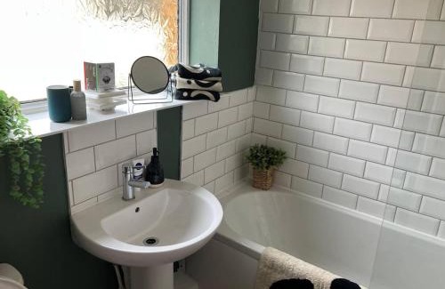Sunderland House | Rose Cottage - 5 Person city centre with parking