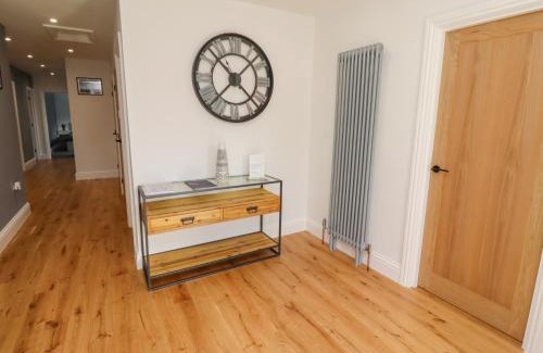 Dunstan House | Rose Cottage
