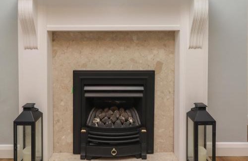 Lesbury House | Rose Cottage